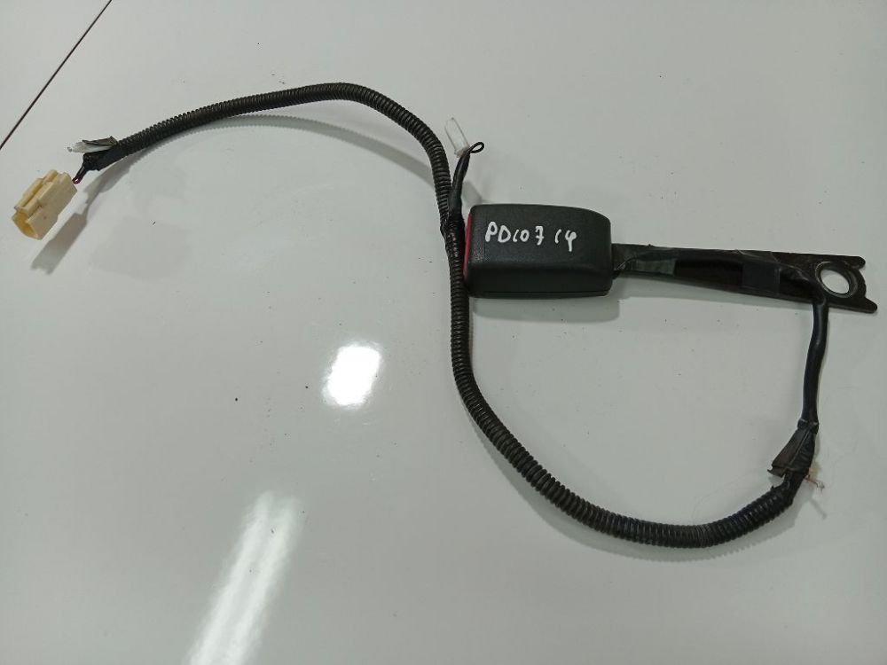 Toyota Avensis 2005 Turvavyön solki - EDESSÄ OIKEALLA