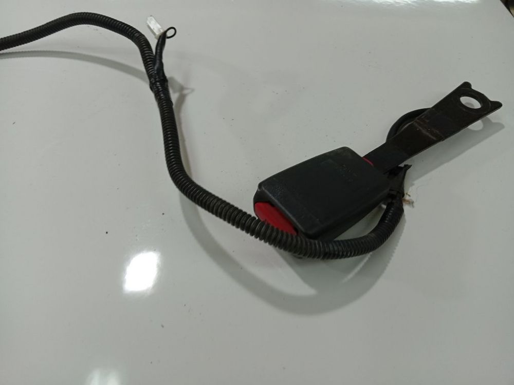 Toyota Avensis 2005 Turvavyön solki - EDESSÄ OIKEALLA - Thumbnail 3