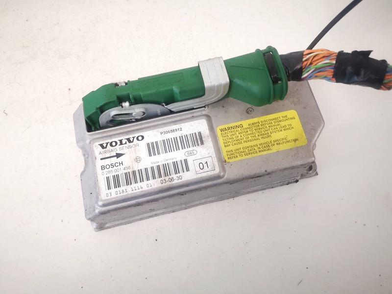 p30658912 0285001456 Airbag crash sensors module Volvo S60 2003 2.4L EIS01567425 Used Auto