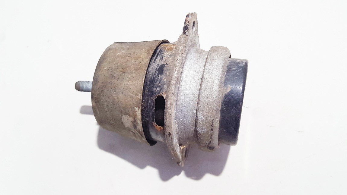 7L6199131C Volkswagen Touareg 2003 Poduszki silnika oraz poduszki skrzyni biegów