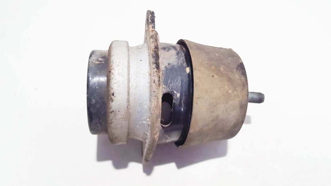 7L6199131C Volkswagen Touareg 2003 Poduszki silnika oraz poduszki skrzyni biegów