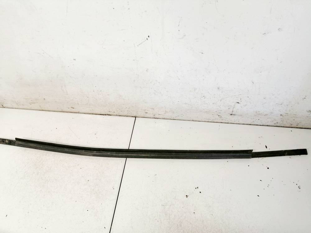 093318940 Opel Meriva 2004 Durvju stikla sloksne - AIZMUGURE PA LABI - Thumbnail 2