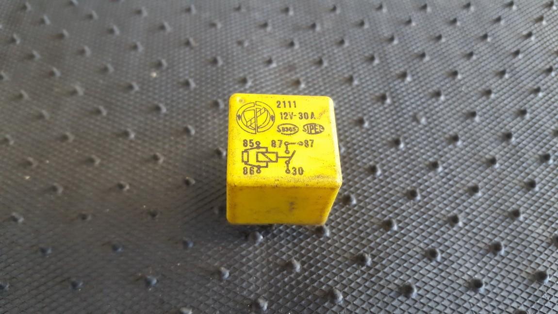 211112V30A 211112V30A Relay module Fiat Punto 1995 EIS00257430