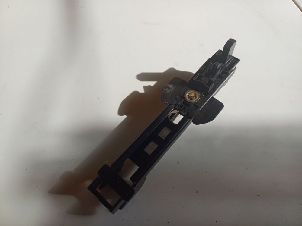 8E0857833A Audi A6 2005 Seat belt adjustment rail - FRONT RIGHT - Thumbnail 3