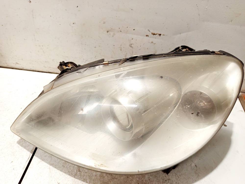 Mercedes-Benz B-CLASS 2005 Lukturis - PRIEKŠA PA KREISI