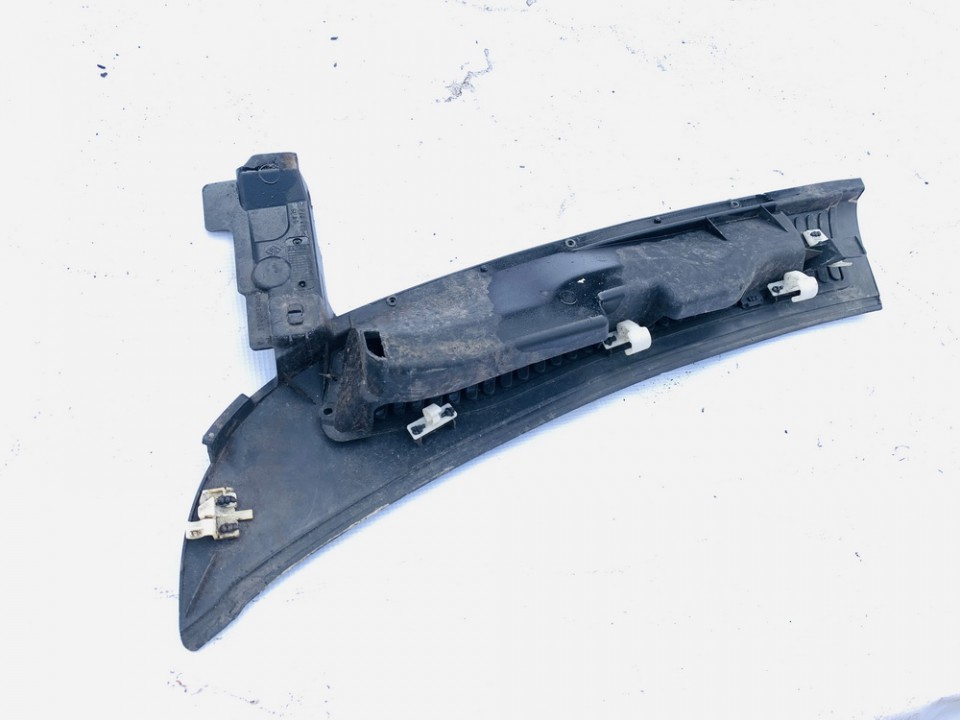 Baie / Cadre De Pare-Brise Avant Gauche Pour Renault Megane 1 Phase 2 - Réf. 7700834097, Occasion