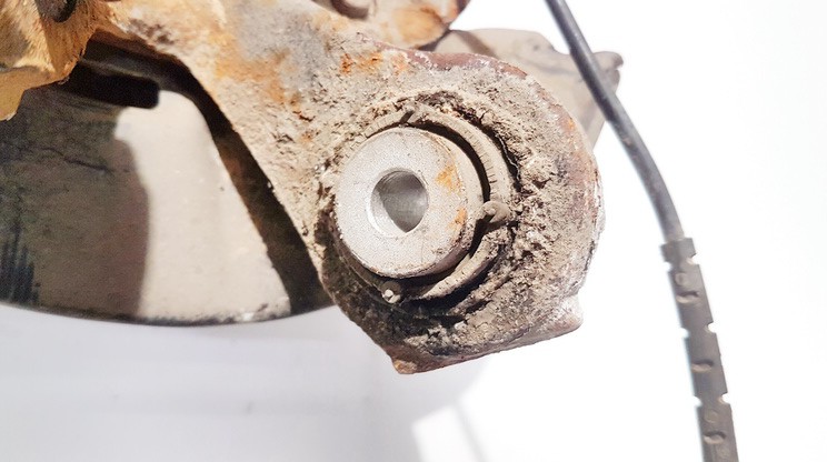 BMW 1-Series 2007 Кулак поворотный задний левый - Thumbnail 4