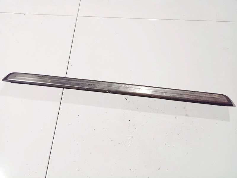 769B1AV710 Nissan Primera 2003 Innenausstattung