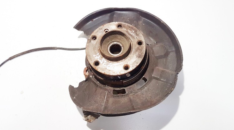 BMW 1-Series 2007 Щит опорный задний левый