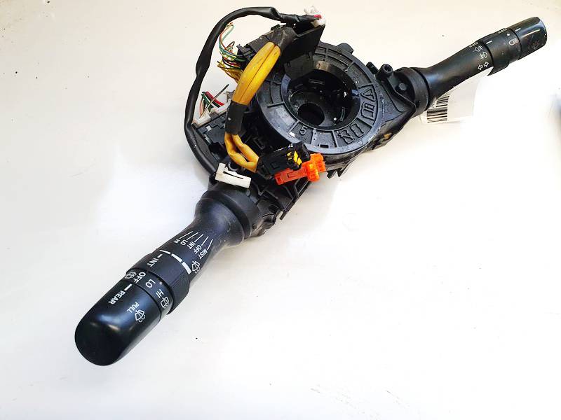 17F100 Toyota RAV-4 2007 Turn Indicator and wiper stalk switch