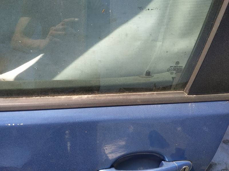 Volkswagen Polo 2007 Listón embellecedor de la ventana de la puerta delantera - DELANTERO IZQUIERDO - Thumbnail 3