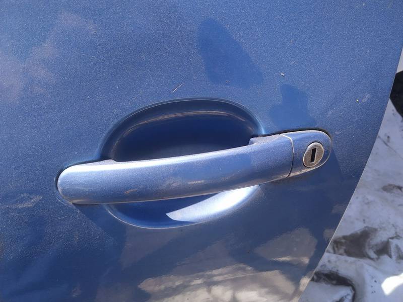 Volkswagen Polo 2007 Zewnętrzna klamka drzwi - PRZEDNIE LEWE
