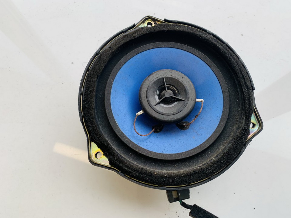 963403E000 Kia Sorento 2005 Speaker (audio)