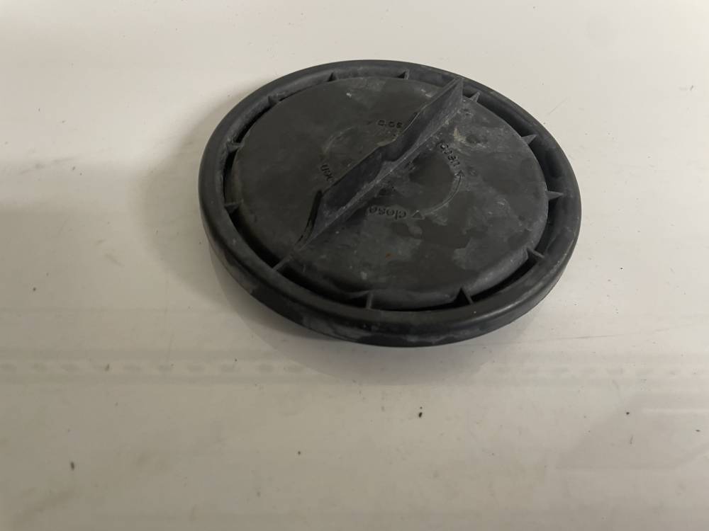 15822200 Mercedes-Benz ML-CLASS 2006 Headlight bulb dust cover cap - FRONT - Thumbnail 3