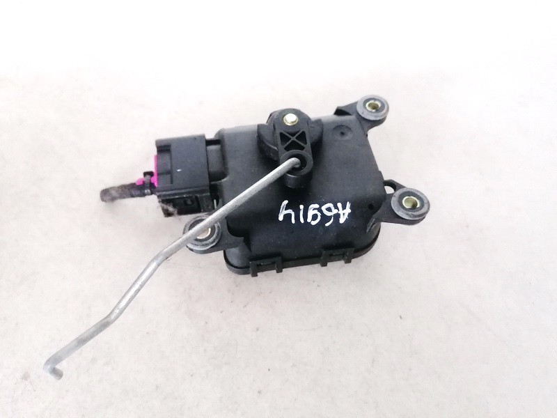 0132801171 Audi A6 2002 Heater Vent Flap Control Actuator Motor - Thumbnail 2