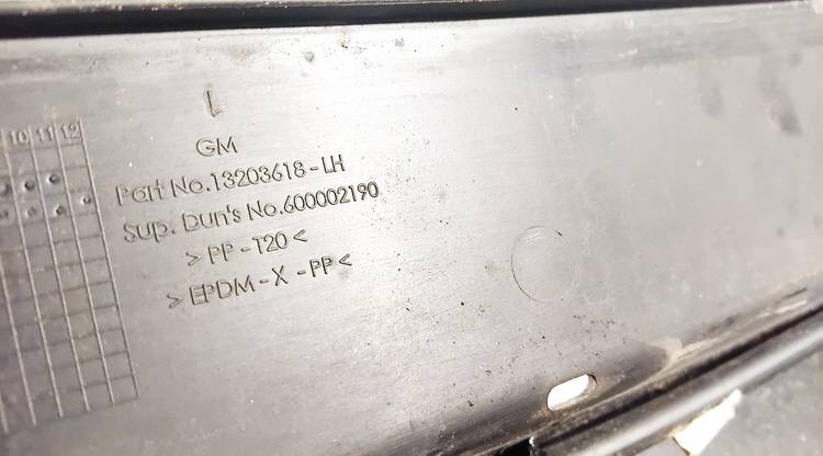 13203618 Opel Corsa 2008 Wiper Muolding - FRONT - Thumbnail 3