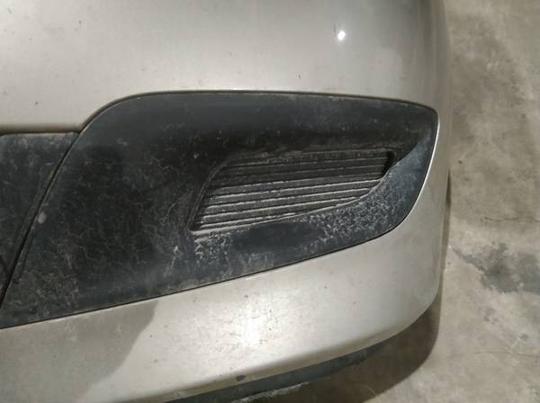 Mazda 3 2008 Решетка бампера переднего левый