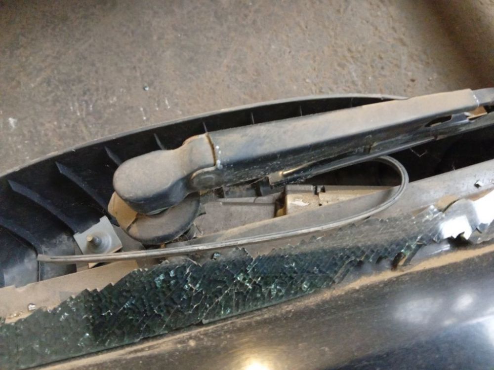 Ford C-MAX 2003 Galinio valytuvo svirtele (galinis valytuvo kotelis) G. - Thumbnail 4