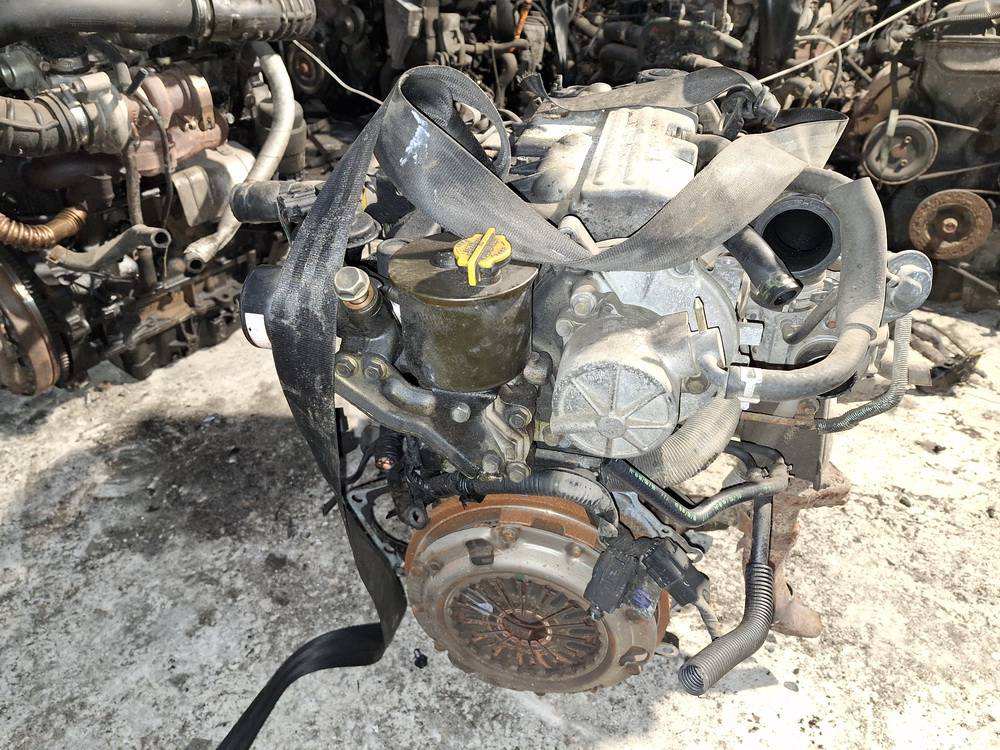 DE04D16 Mazda 626 1998 Motor - Thumbnail 3