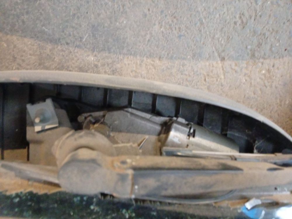 Ford C-MAX 2003 Galinio lango valytuvu varikliukas G.