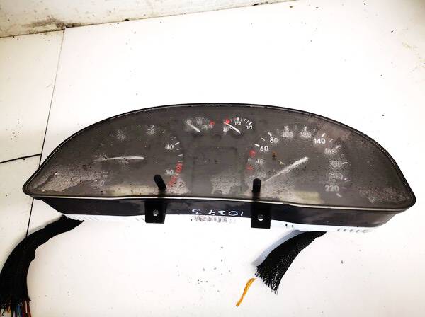 09051940090 Volkswagen Passat 1997 Spidometras - prietaisu skydelis