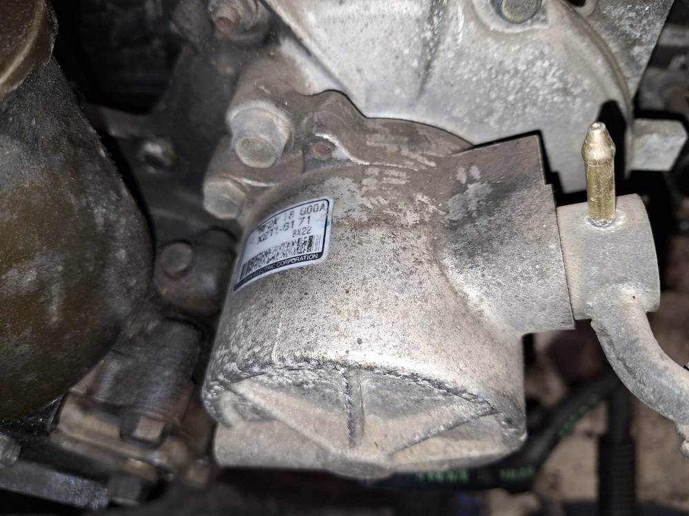 X2T58171 Mazda 626 1998 Brake Vacuum Pump - Thumbnail 2