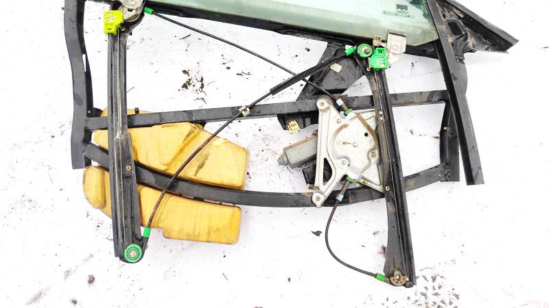 Audi A4 1996 Podnośnik szyby drzwi - PRZEDNIE PRAWE