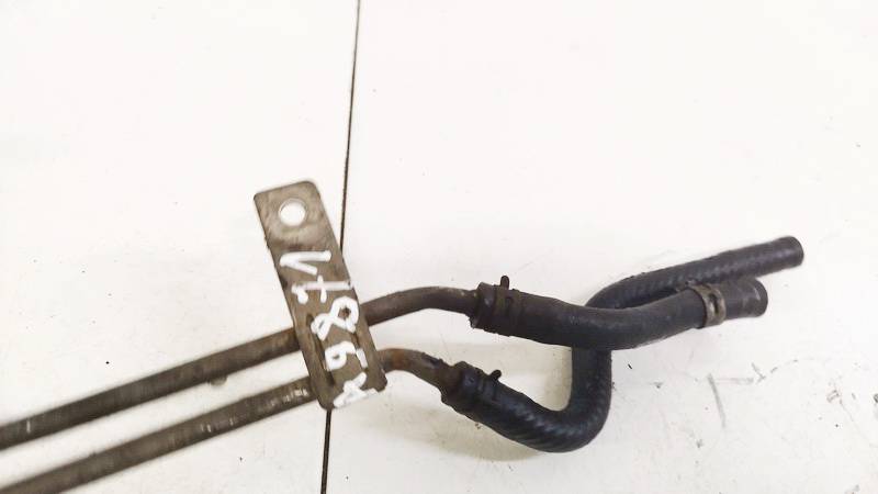 Mazda 5 2006 Ūdens šļūtene - Thumbnail 2