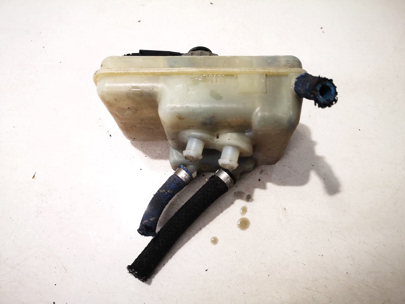 343311616829 BMW 3-Series 1998 Brake Master Cylinder Reservoir - Thumbnail 3