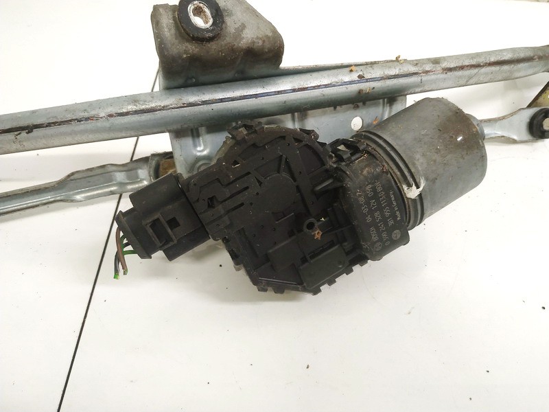 0390241528 Volkswagen Passat 2004 Моторчик стеклоочистителя передний