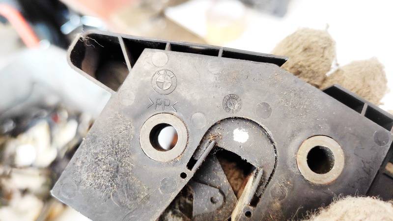 BMW 3-Series 2000 Seat Lock Latch assembly - Thumbnail 3