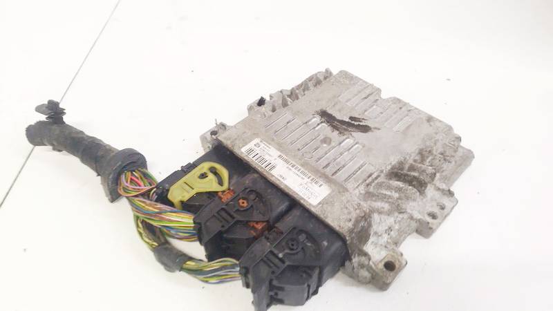 BV6112650NE Ford Focus 2018 Dzinēja vadības bloks