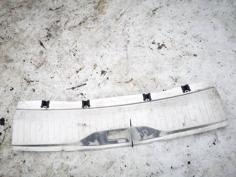 13203619 Opel Astra 2004 Metal Boot Lip Cover