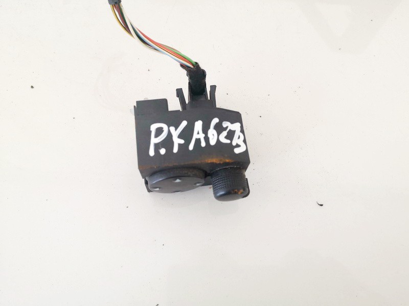 8D0959565A Audi A3 2000 Wing mirror control switch (Exterior Mirror Switch)