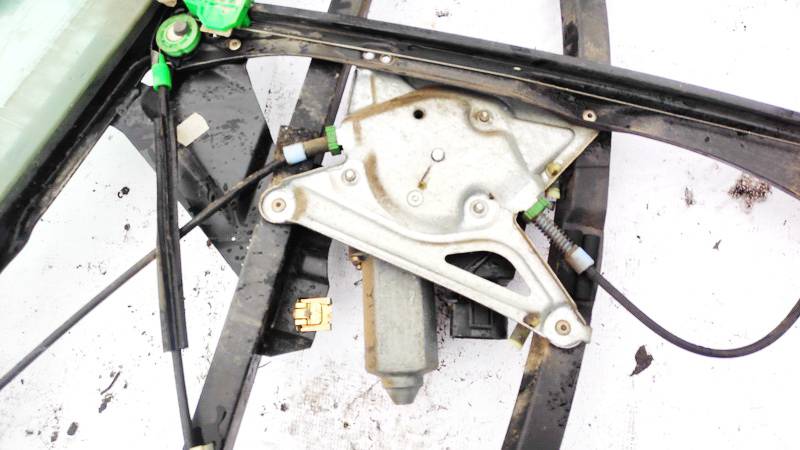 113846101 Audi A4 1996 Silnik podnośnika szyby drzwi - PRZEDNIE PRAWE
