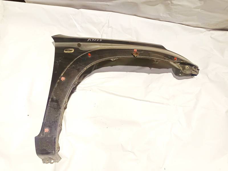 JUODA Toyota RAV-4 2003 Spārns - PRIEKŠA PA LABI