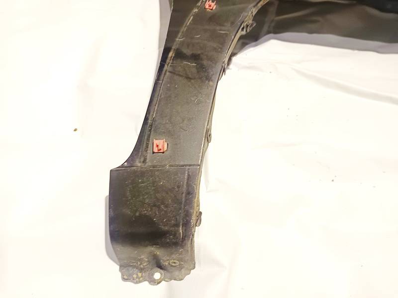 JUODA Toyota RAV-4 2003 Spārns - PRIEKŠA PA LABI - Thumbnail 2