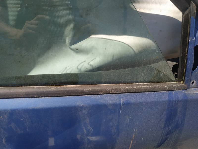 Volkswagen Polo 2007 Listón embellecedor de la ventana de la puerta delantera - DELANTERO DERECHO - Thumbnail 3