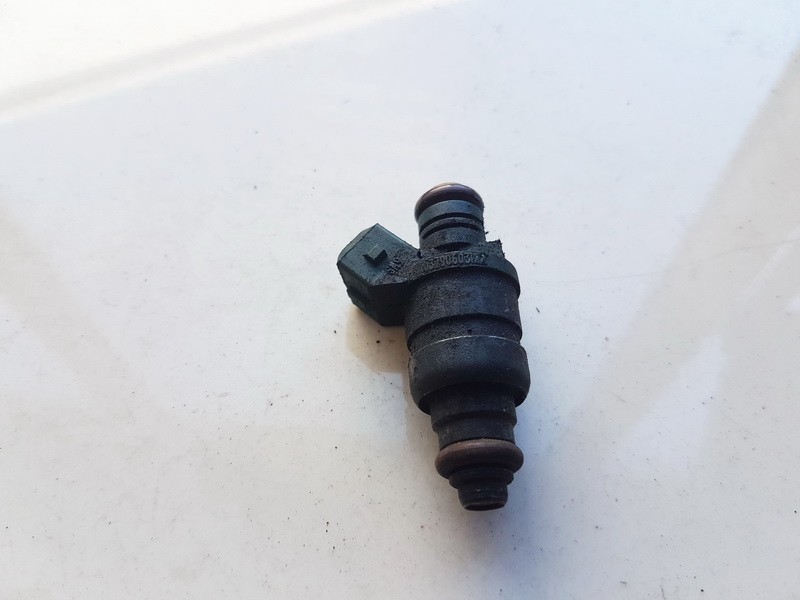 037906031AA Audi A3 1996 Fuel Injector - Thumbnail 3