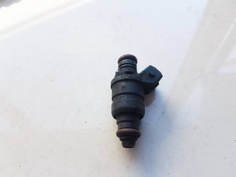 037906031AA Audi A3 1996 Fuel Injector - Thumbnail 4