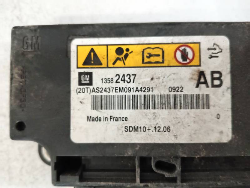 13582437 Opel Meriva 2012 Komputer SRS airbag – moduł sterujący poduszek powietrznych - Thumbnail 3