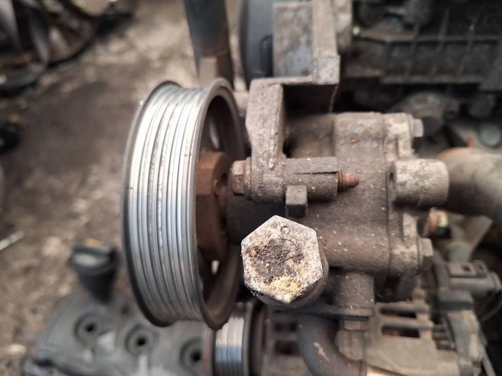 038145255B Skoda Octavia 2004 Pump assembly - Power steering pump