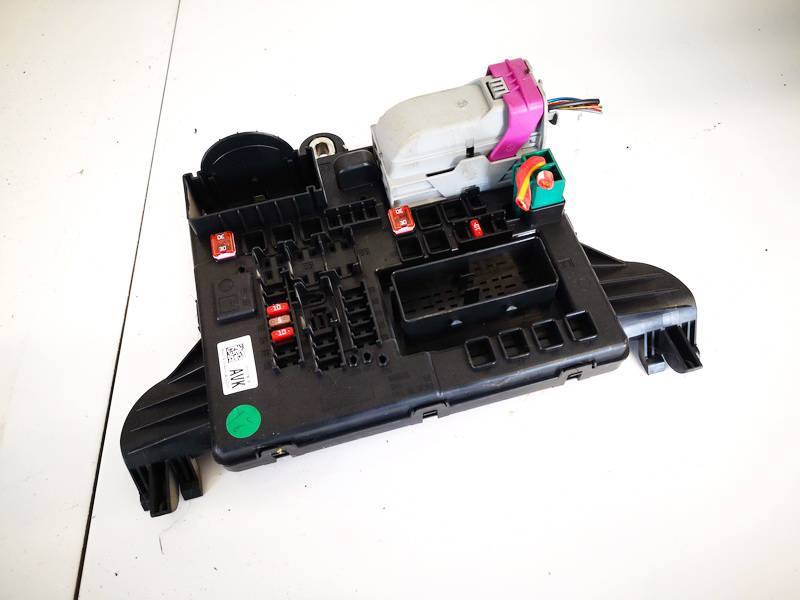 22737768 Opel Insignia 2011 Komforto blokas