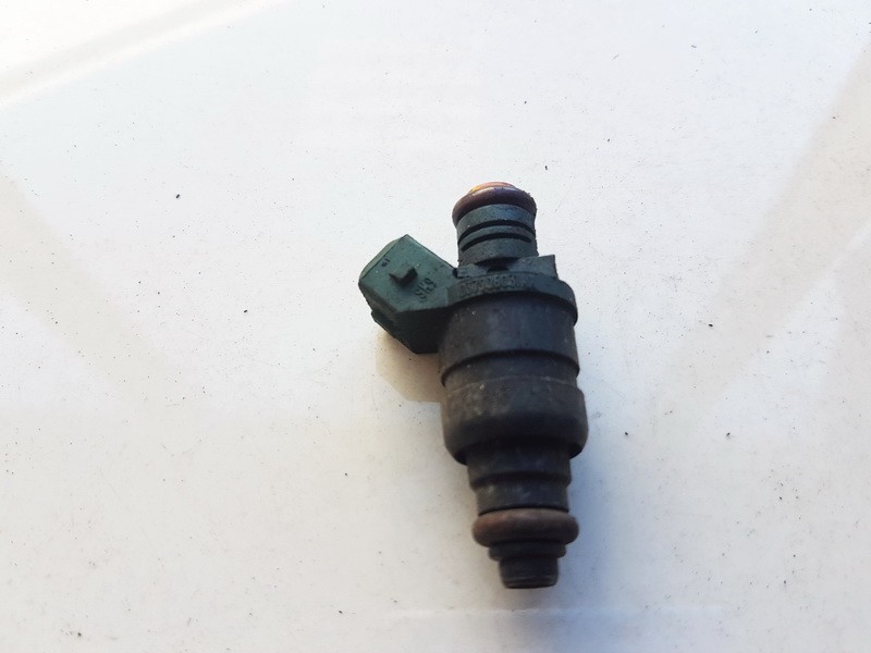 037906031AA Audi A3 1996 Injecteur - Thumbnail 2