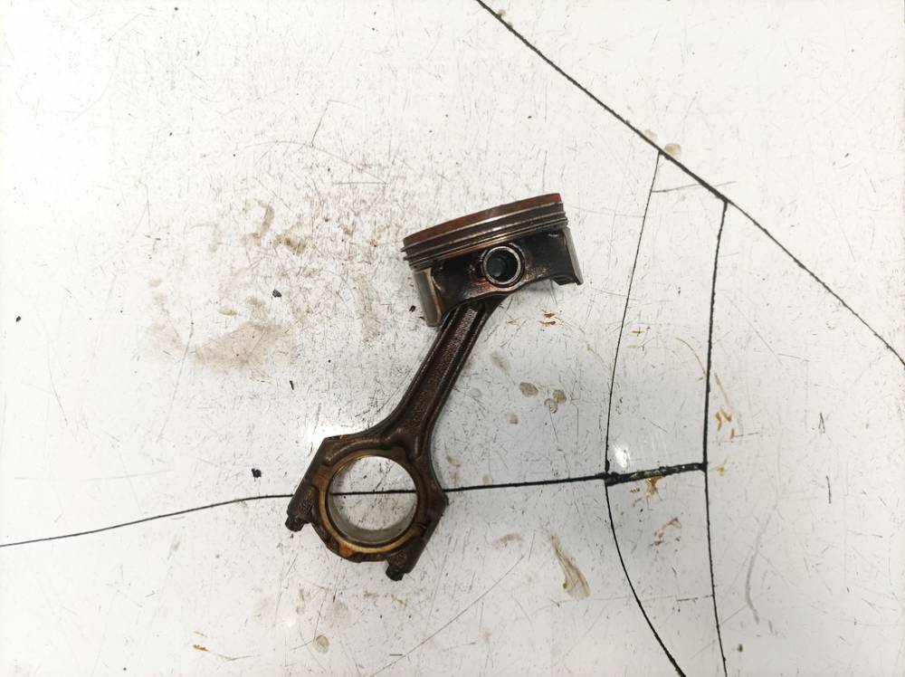 080325 Opel Insignia 2013 Piston and Conrod (Connecting rod)