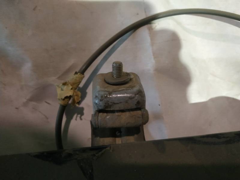 Audi A3 1998 Hood Hinges - REAR RIGHT