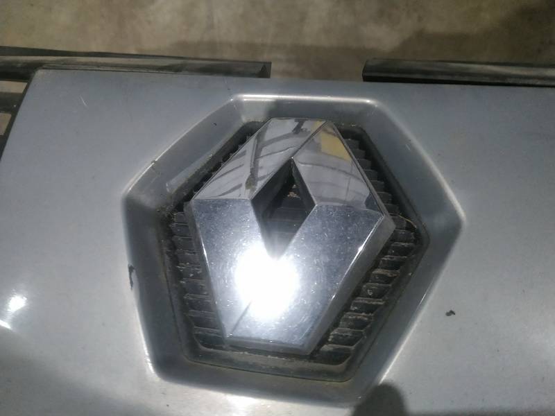 Renault Espace 2004 Przedni emblemat (znaczek) - PRZEDNIE