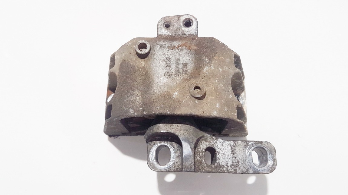 1J0199262BF Volkswagen Beetle 2000 Variklio pagalves bei Greiciu dezes pagalves