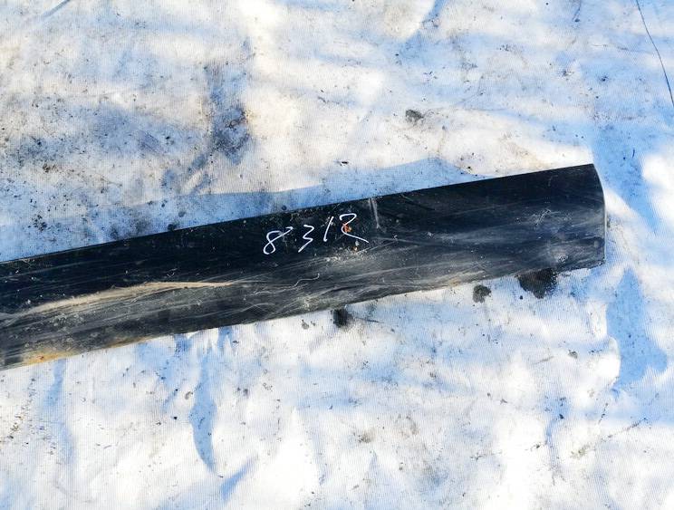 Chrysler 300C 2005 Plastikowy prawy próg