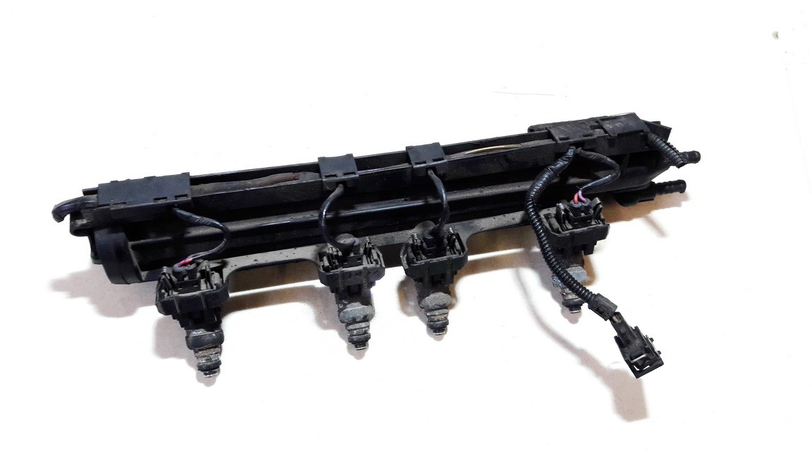 037906031AA Audi A3 1999 Fuel injector rail (injectors)(Fuel distributor)